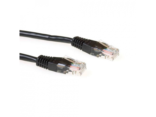 ACT Zwarte 1,5 meter U/UTP CAT5E patchkabel met RJ45 connectoren