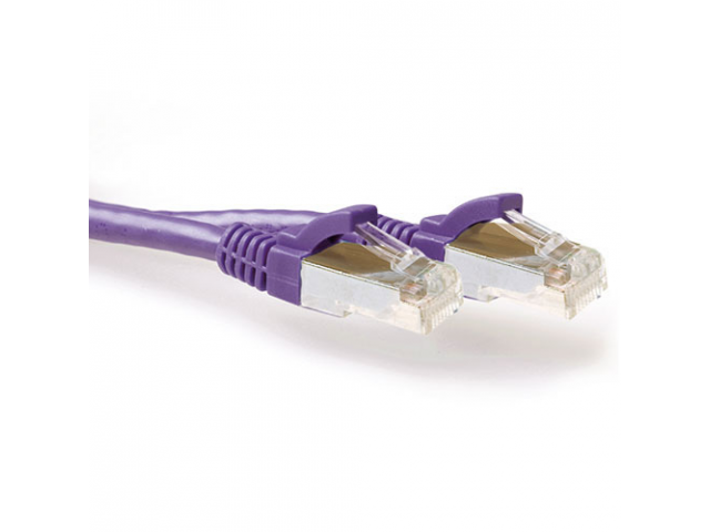 ACT Paarse 15,00 meter SFTP CAT6A patchkabel snagless met RJ45 connectoren